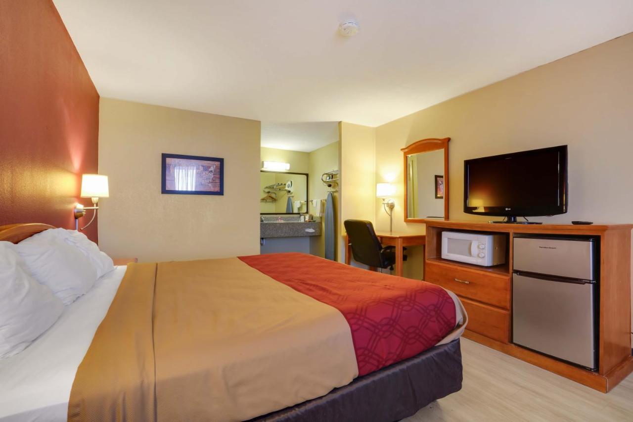Mill Tree Inn Millington Εξωτερικό φωτογραφία